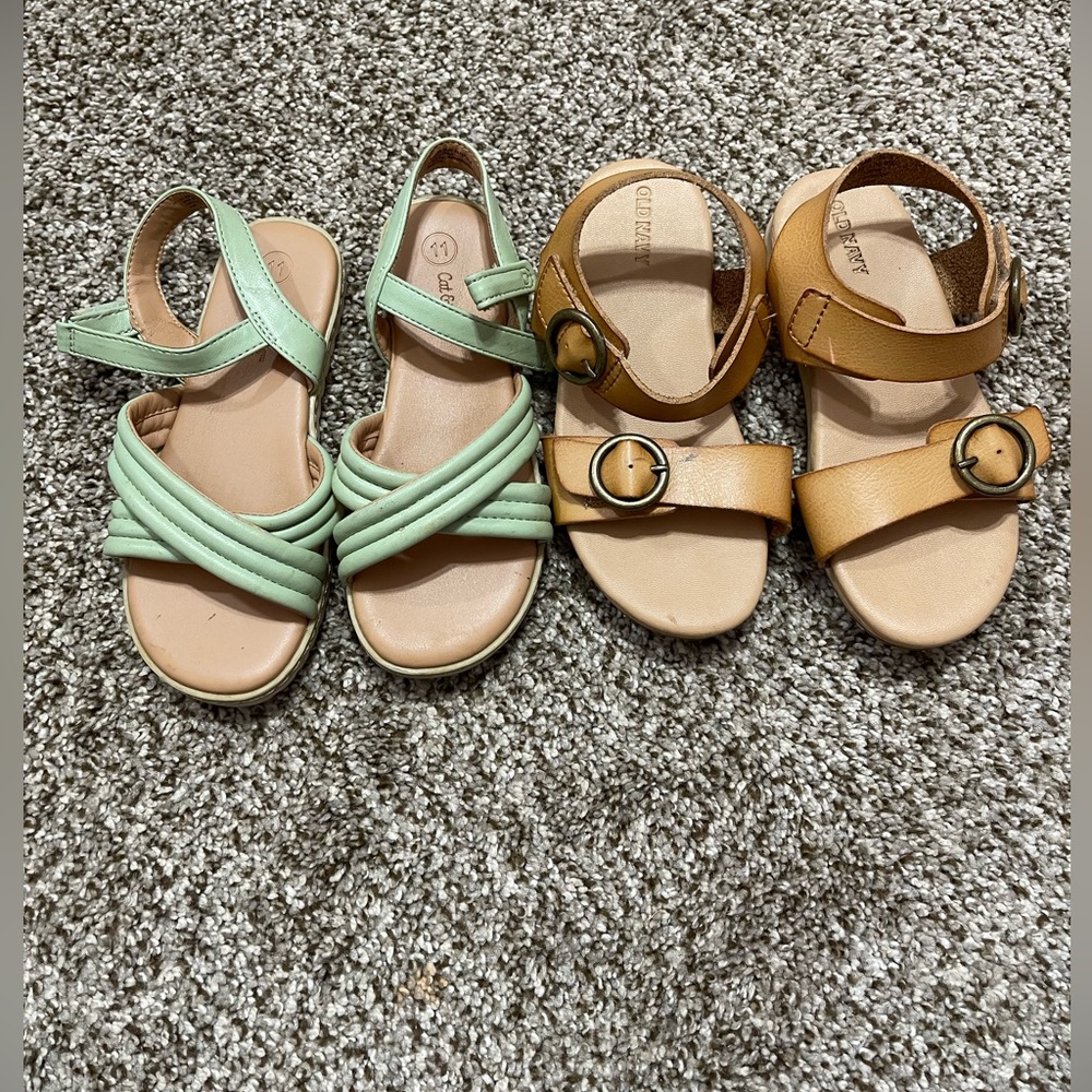 Cat and jack and old navy sandals size 11 toddler